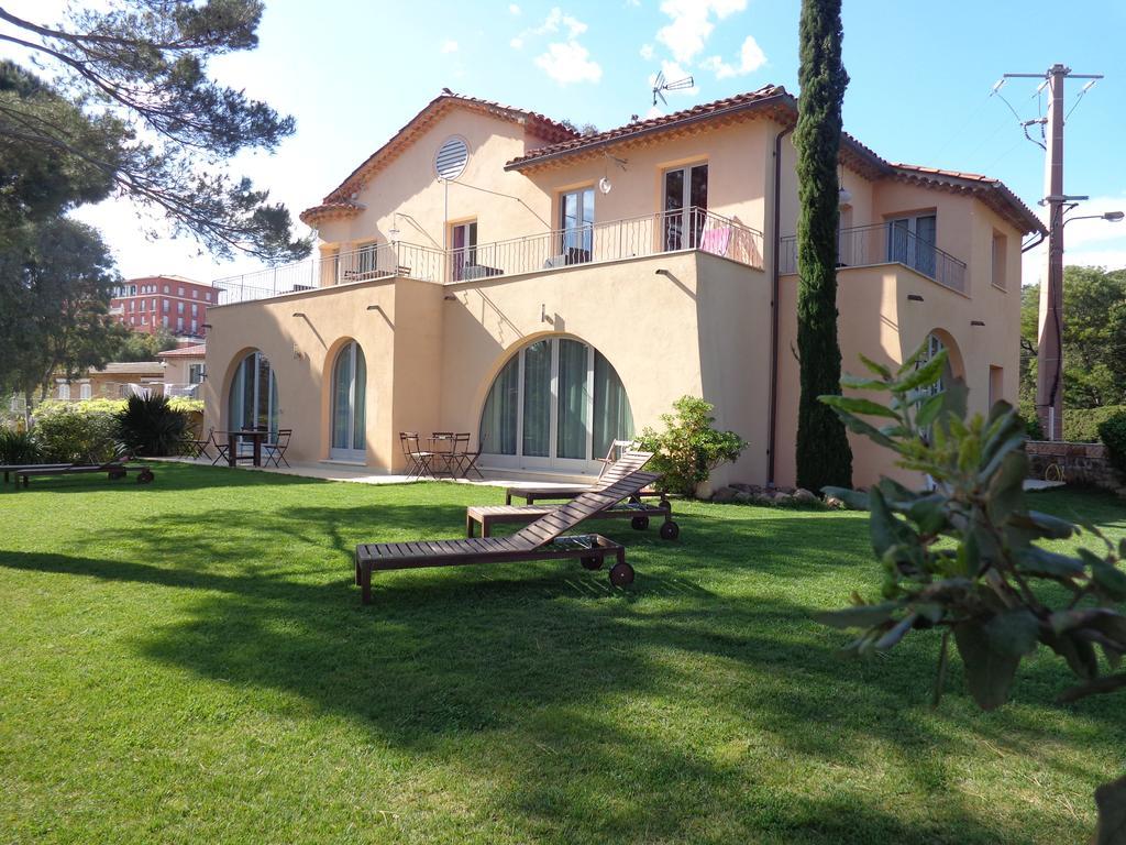 Appartement Villa Angelina Grimaud Exteriér fotografie