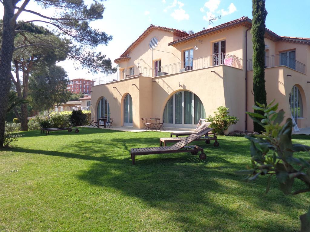 Appartement Villa Angelina Grimaud Exteriér fotografie
